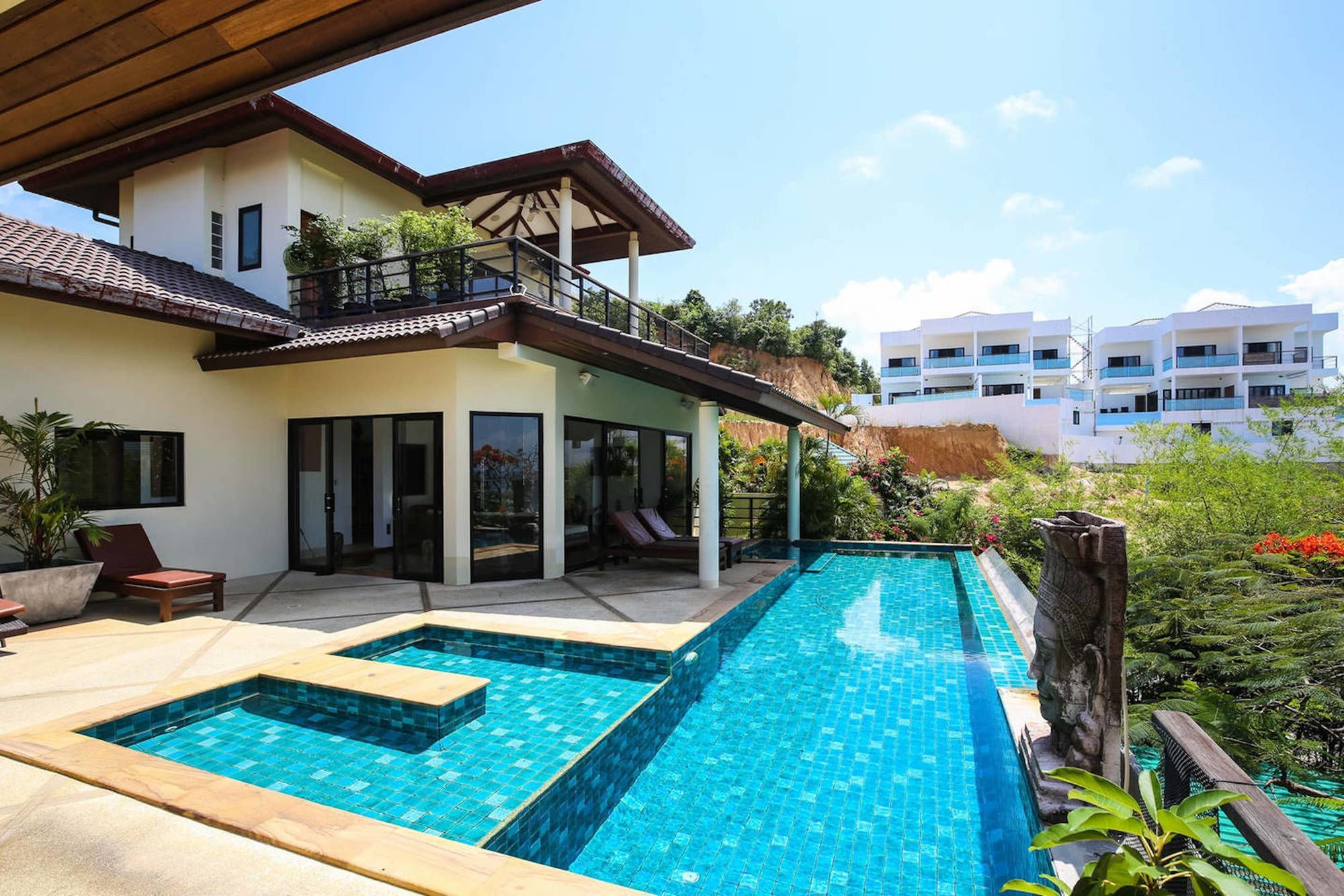 Villa 4 Bedroom Sea View Suay Paap *