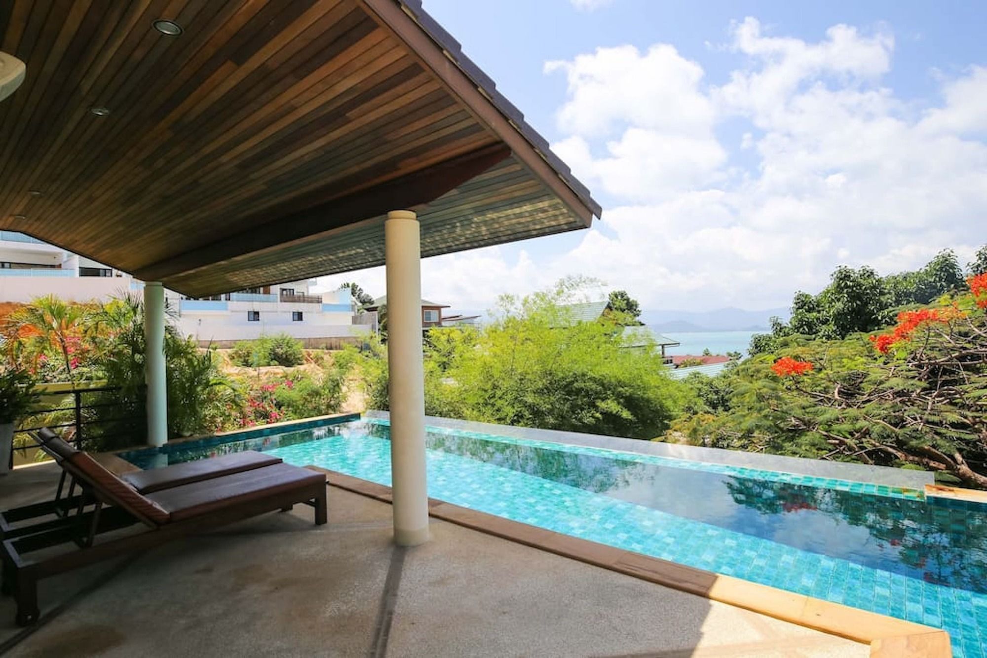 4 Bedroom Sea View Suay Paap Villa